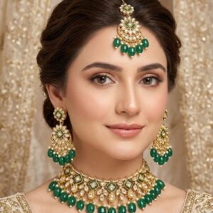 New Beautiful Bridal Kundan Round Set +Earings +Bindia
