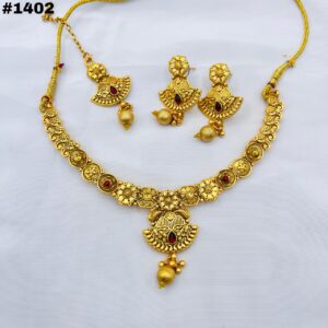 New Beautiful Designer Rajwari Round Set +Earings +Bindia