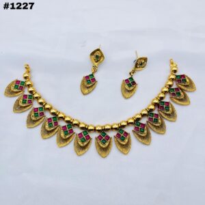 New Beautiful Rajwari Round Set +Earings