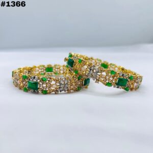 New Native Two Piece Openable Kara