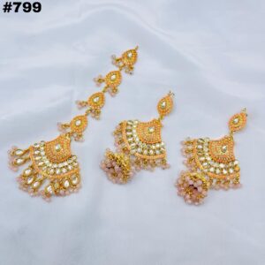 New Extravagant Fine Quality Earings +Bindia