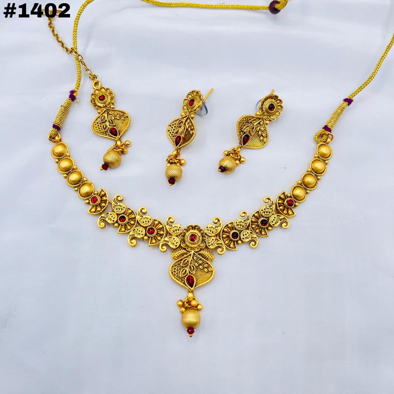 New Extravagant Rajwari Round Set +Earings +Bindia